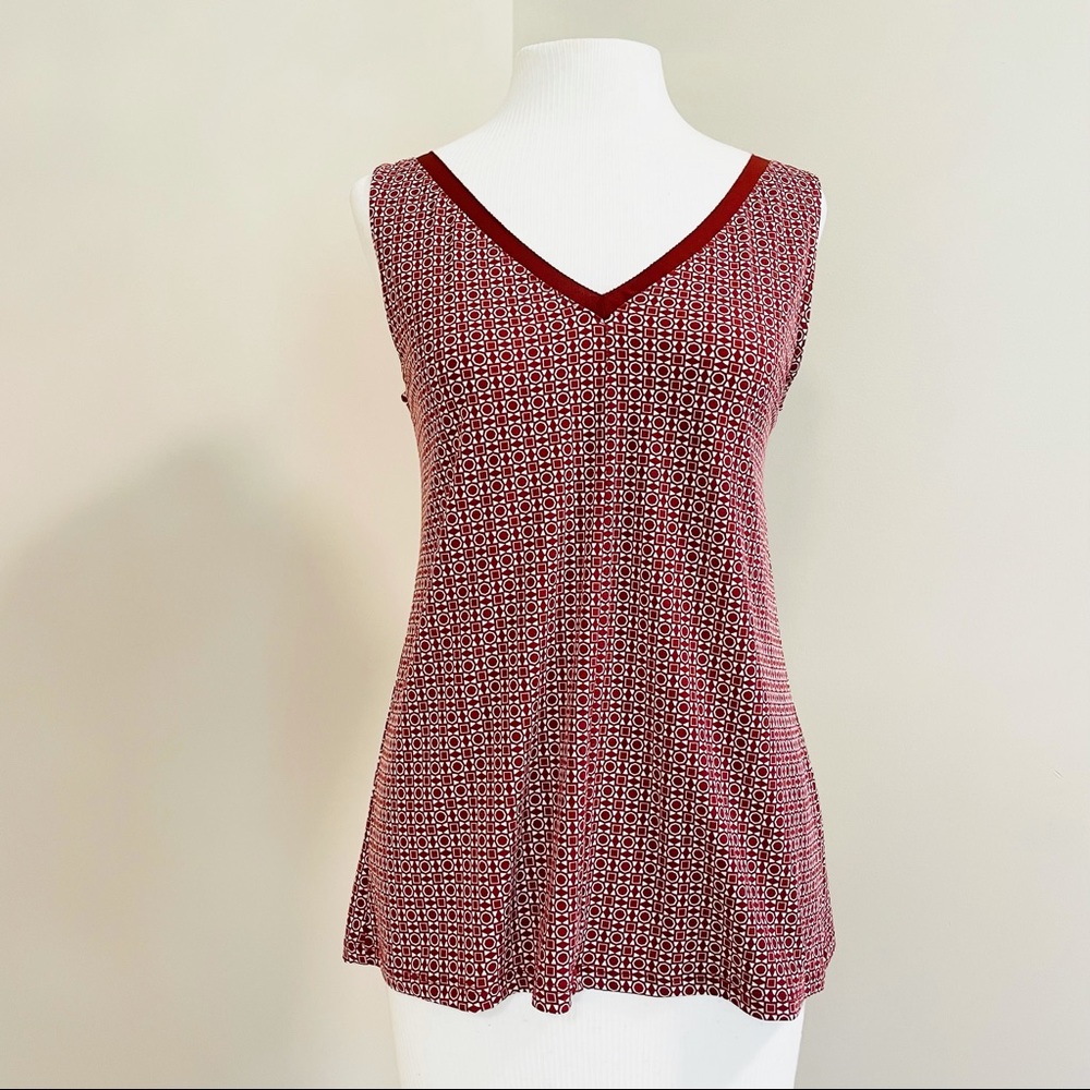 Red Patterened Open Back Professional Tank Top With V-Neck From Express